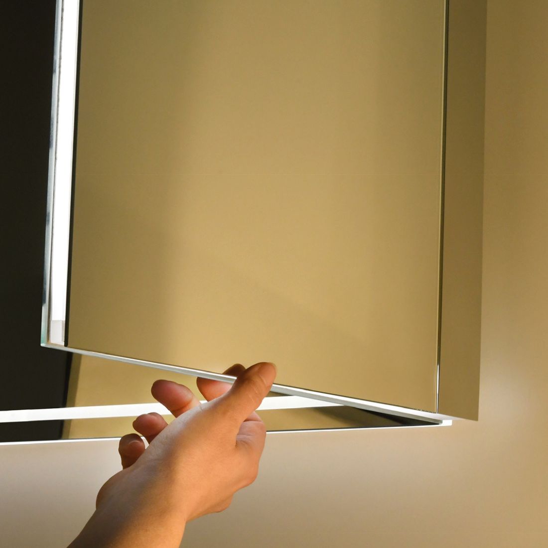 Titan Mirror