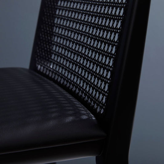 Wing Stool SW1