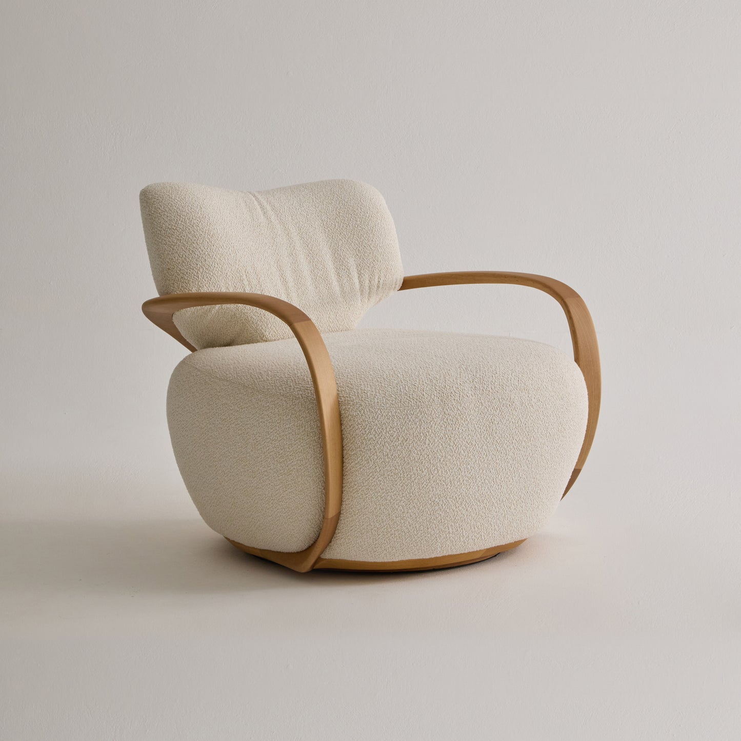 Lotus Armchair AL1