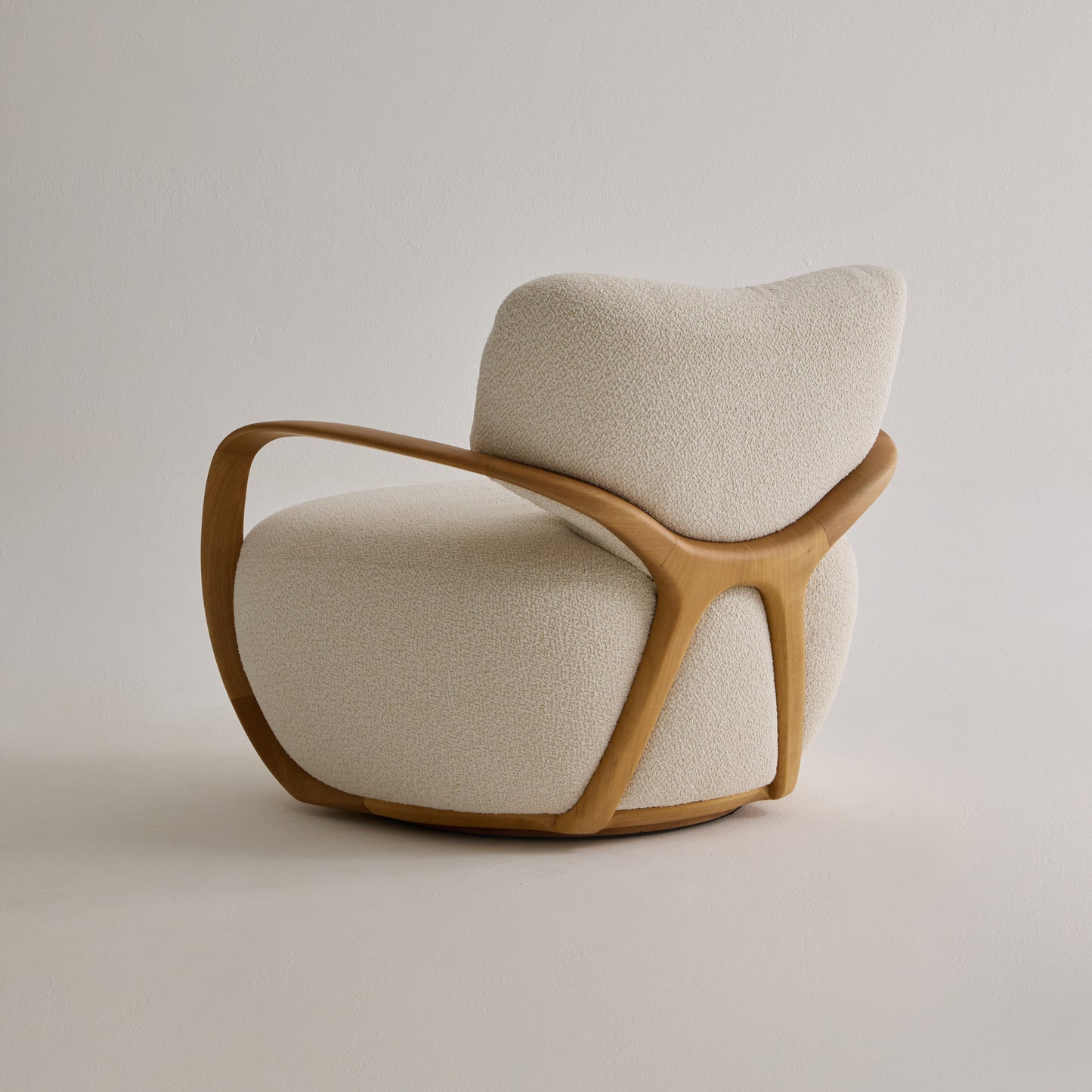Lotus Armchair AL1