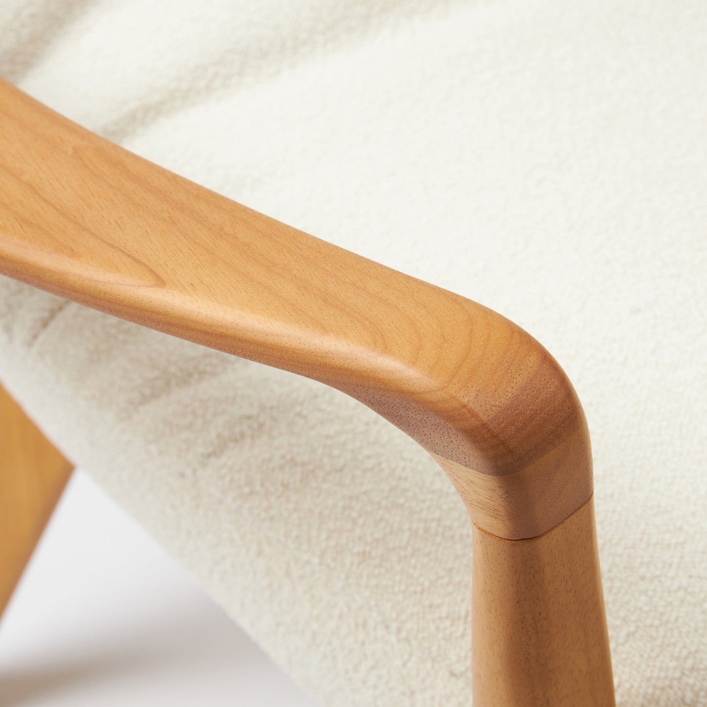 Insigne Armchair AI1