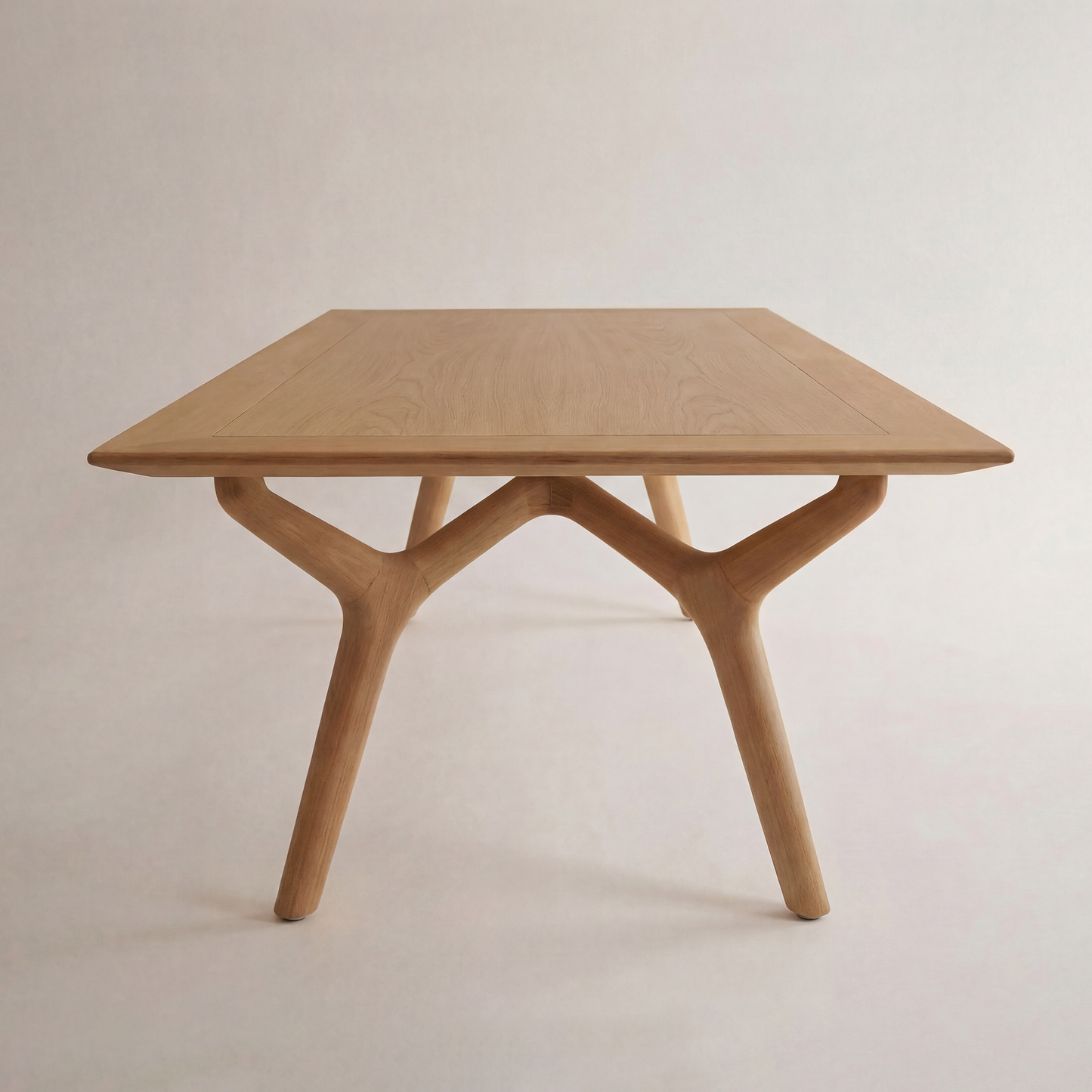 Aurora Table TR2