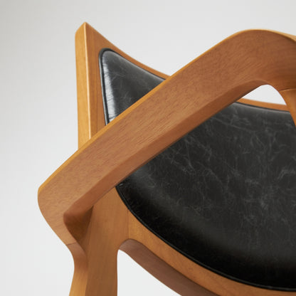 Aurora Armchair AA2