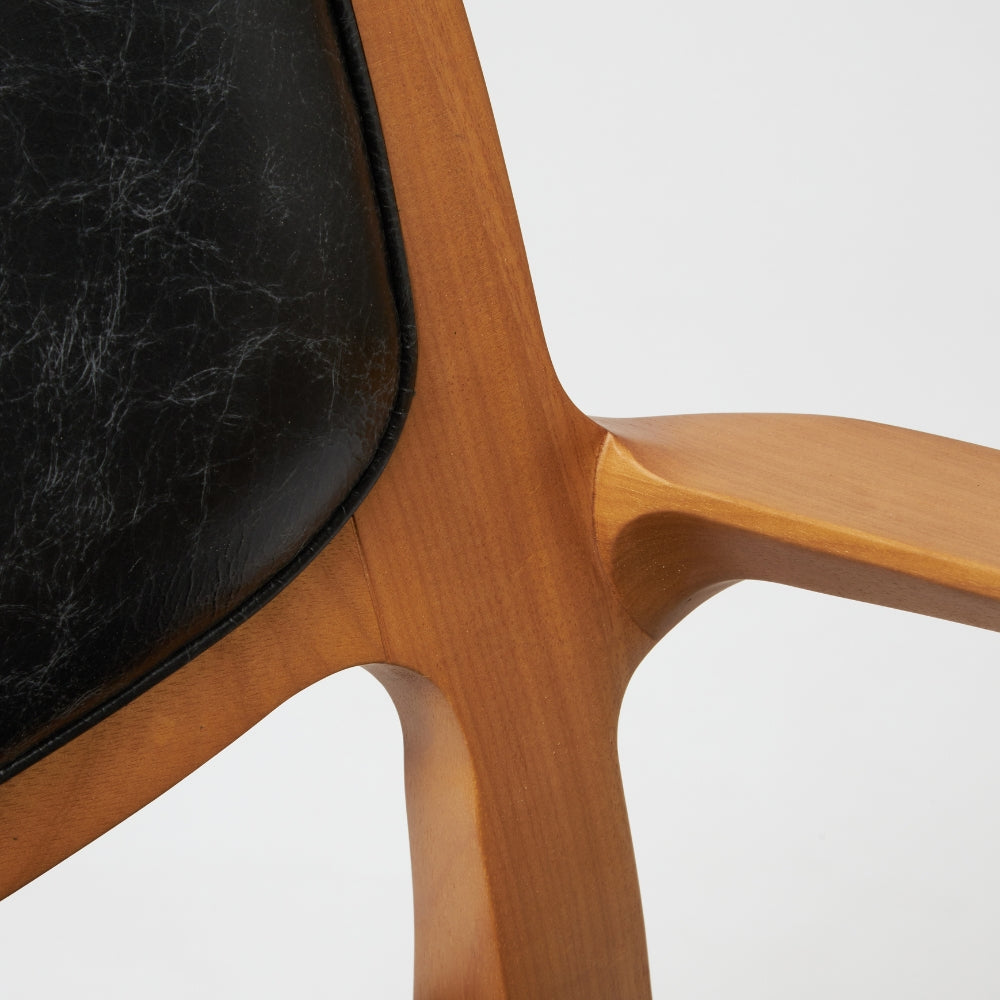 Aurora Armchair AA2