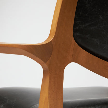 Aurora Armchair AA2