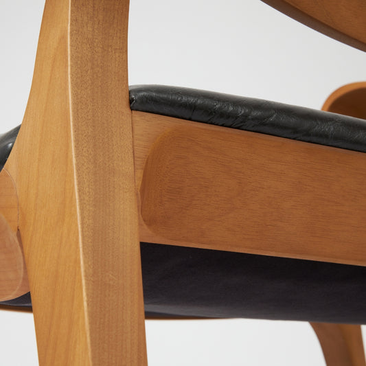 Aurora Armchair AA2