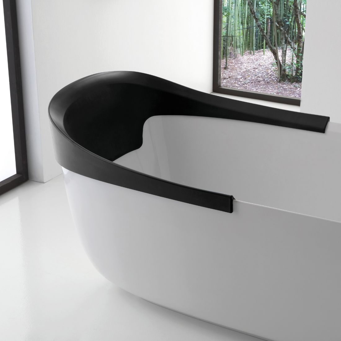 Snug Bathtub