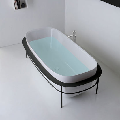 Snug Bathtub