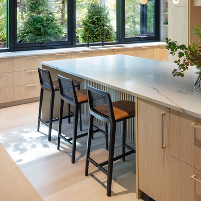 Wing Stool SW1