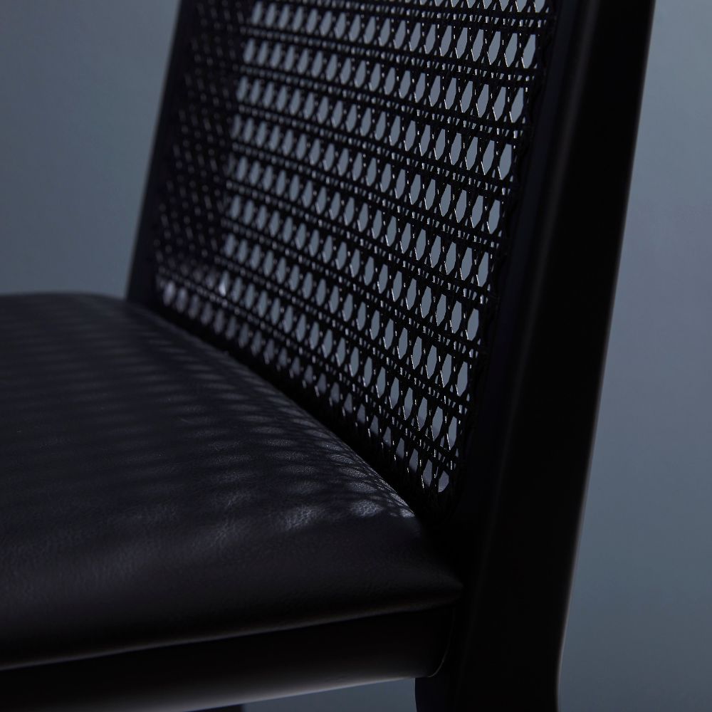 Wing Stool SW1