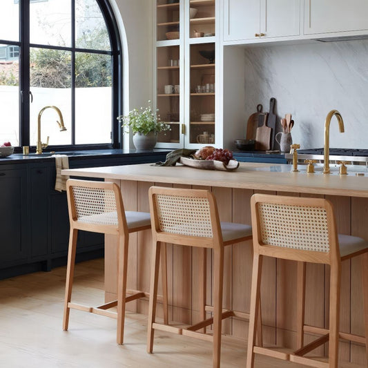Wing Stool SW3