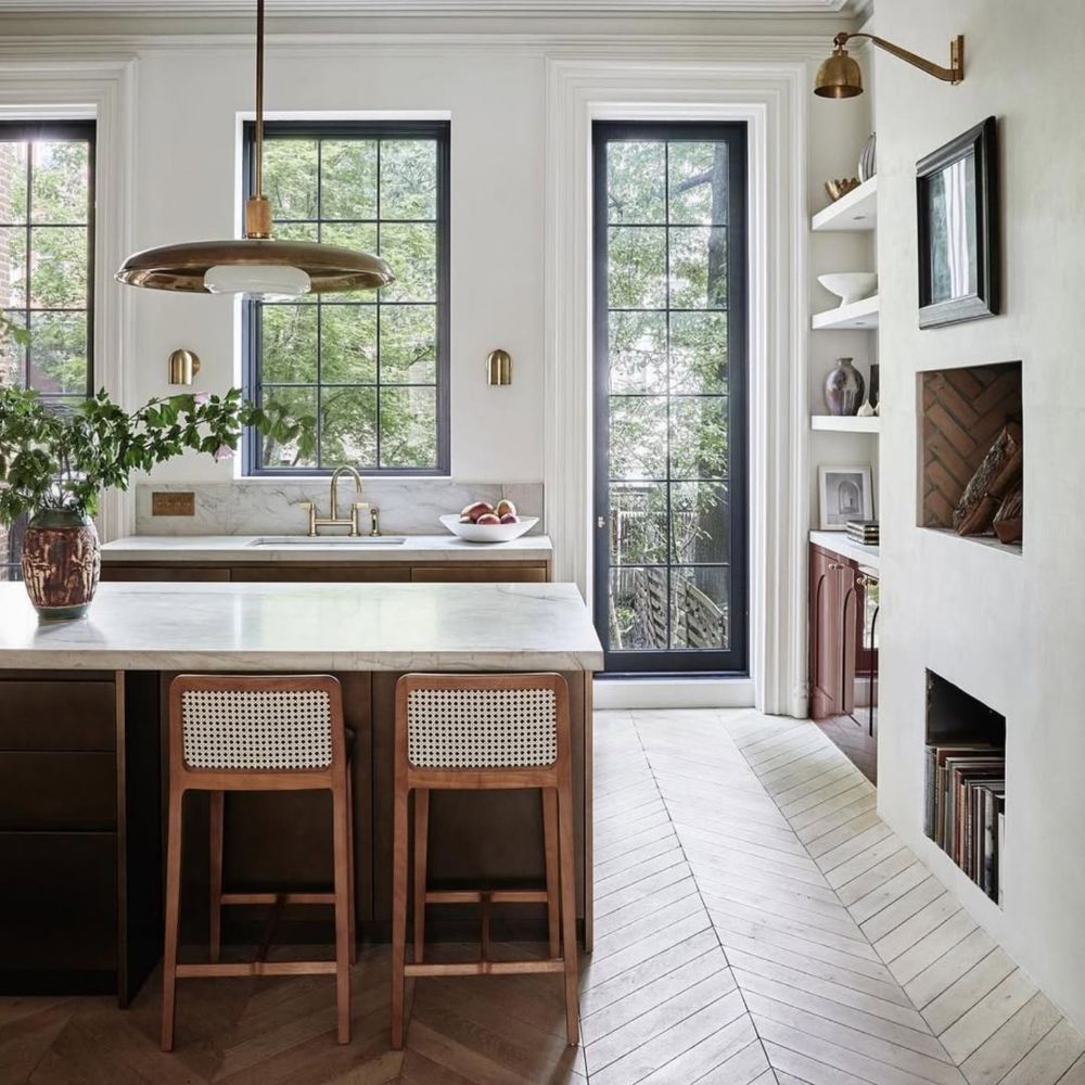 Wing Stool SW6