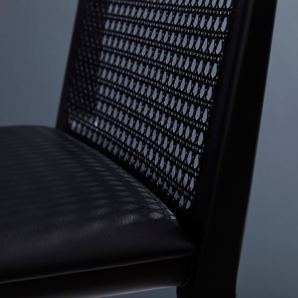 Wing Stool SW2