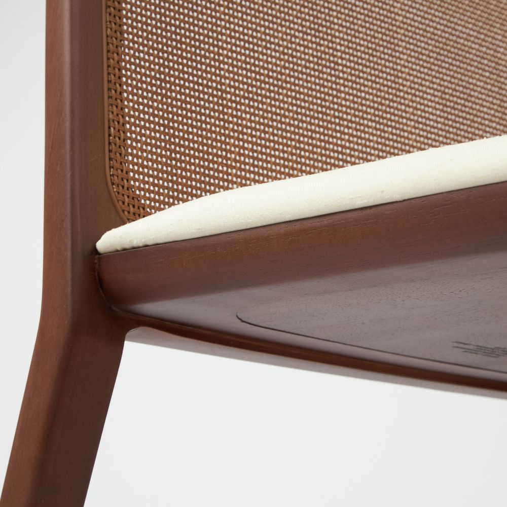 Wing Chair CW12