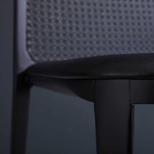 Wing Chair CW7