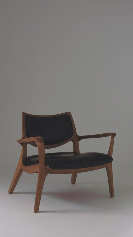 Aurora Armchair AA2
